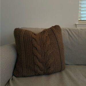 Home Goods Knit Brown Throw Pillow (1)